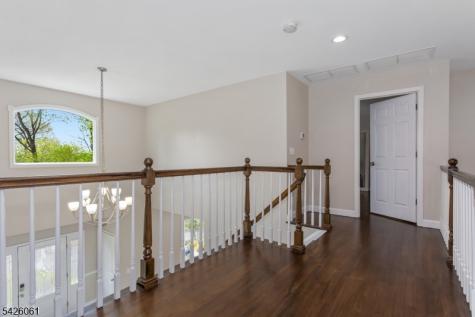 15 Malcolm Place Mahwah NJ 07430