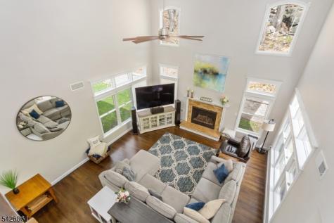 15 Malcolm Place Mahwah NJ 07430