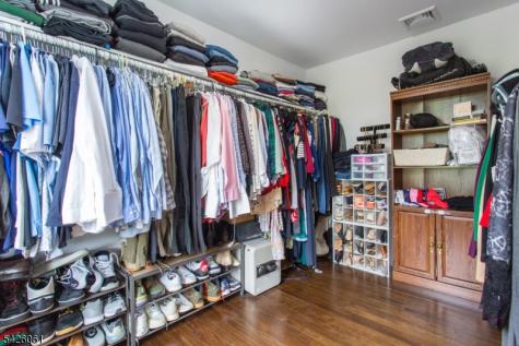 15 Malcolm Place Mahwah NJ 07430