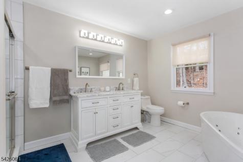 15 Malcolm Place Mahwah NJ 07430