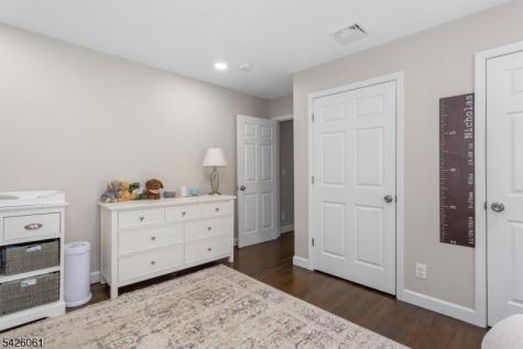 15 Malcolm Place Mahwah NJ 07430