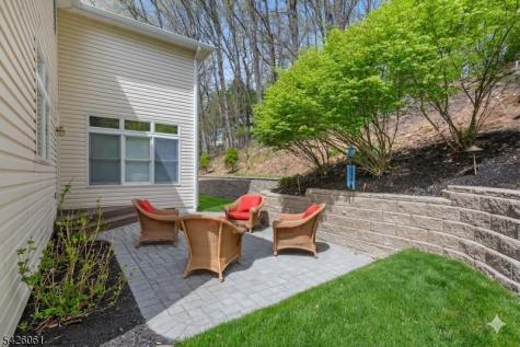 15 Malcolm Place Mahwah NJ 07430