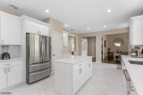 15 Malcolm Place Mahwah NJ 07430