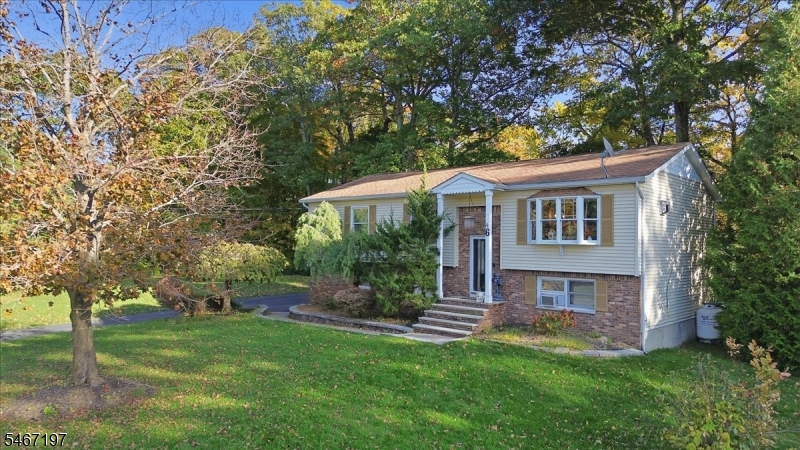 6 Saturn Court Vernon NJ 07422