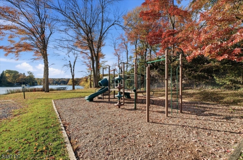 6 Saturn Court Vernon NJ 07422