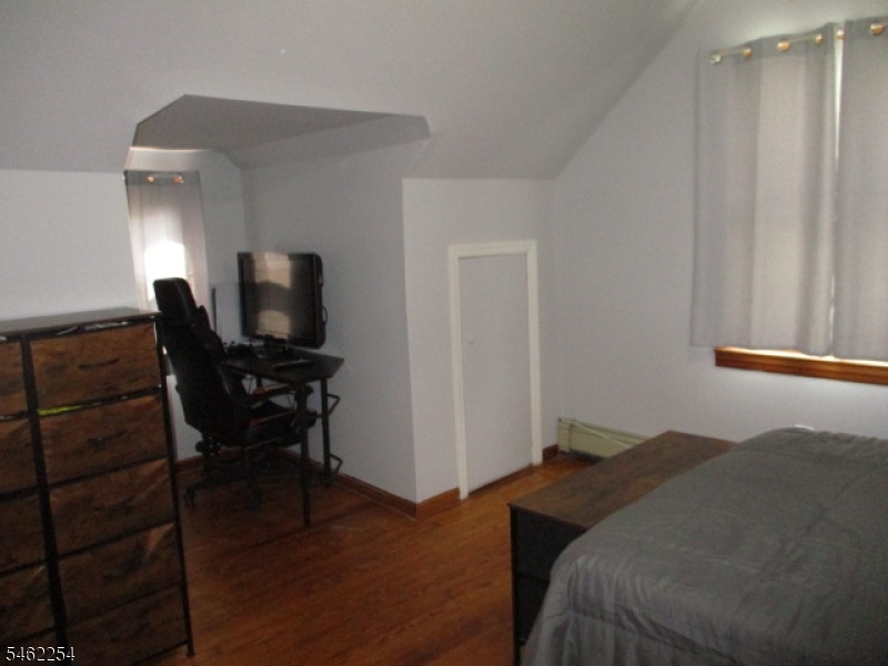 32 Newman Avenue Nutley NJ 07110