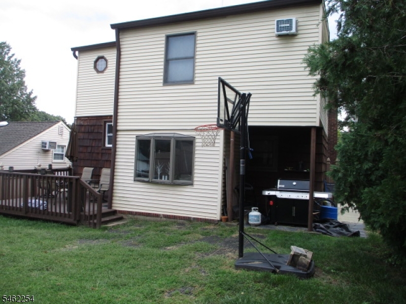32 Newman Avenue Nutley NJ 07110