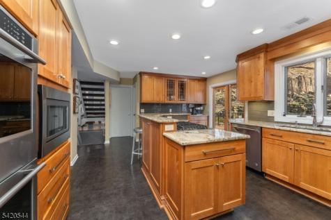 828 Star View Way Bridgewater NJ 08807