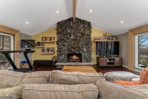 828 Star View Way Bridgewater NJ 08807