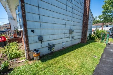 2663 Hawthorne Avenue Union NJ 07083