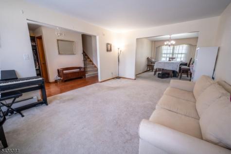2663 Hawthorne Avenue Union NJ 07083