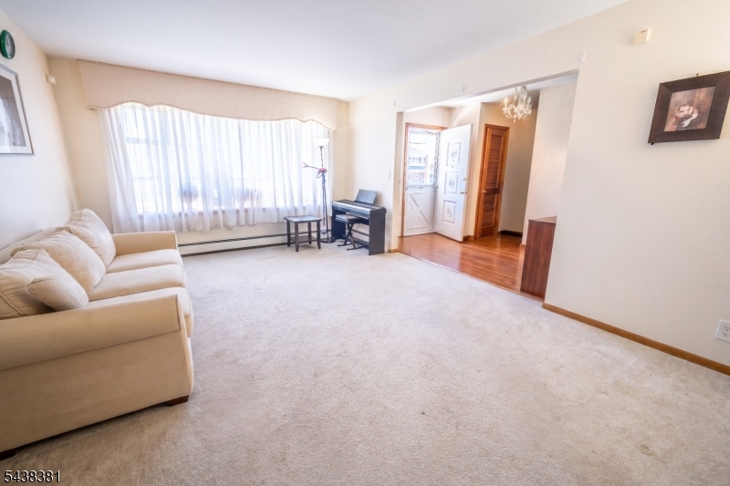 2663 Hawthorne Avenue Union NJ 07083