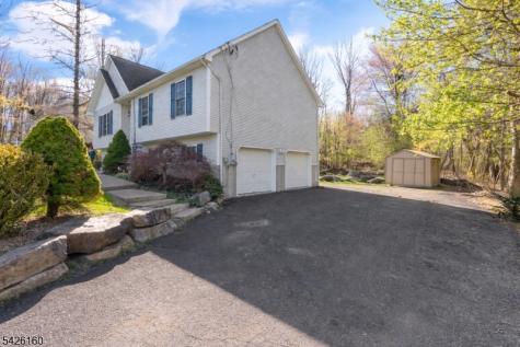 24 Reigler Road West Milford NJ 07421