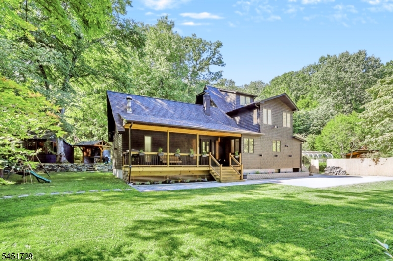 475 West Brook Ringwood NJ 07456