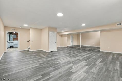105 Russling Road Independence NJ 07840