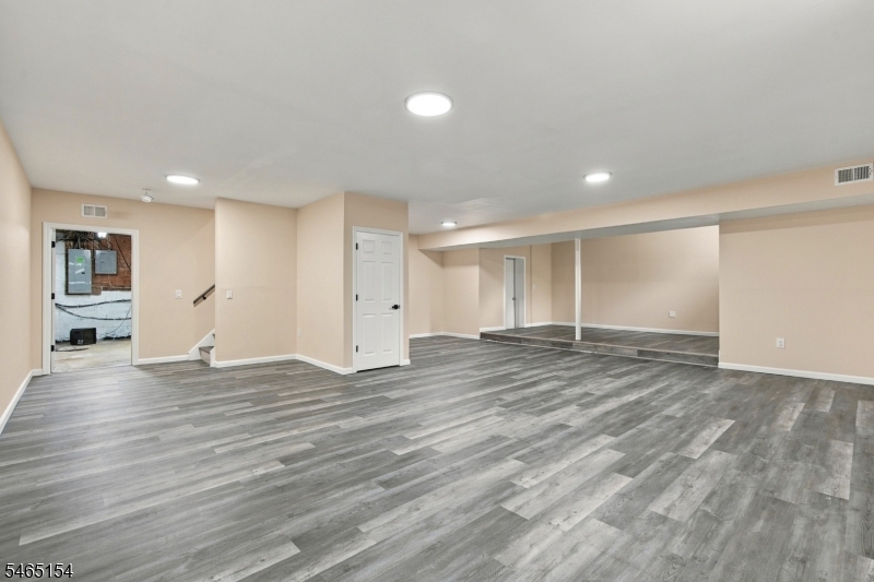 105 Russling Road Independence NJ 07840