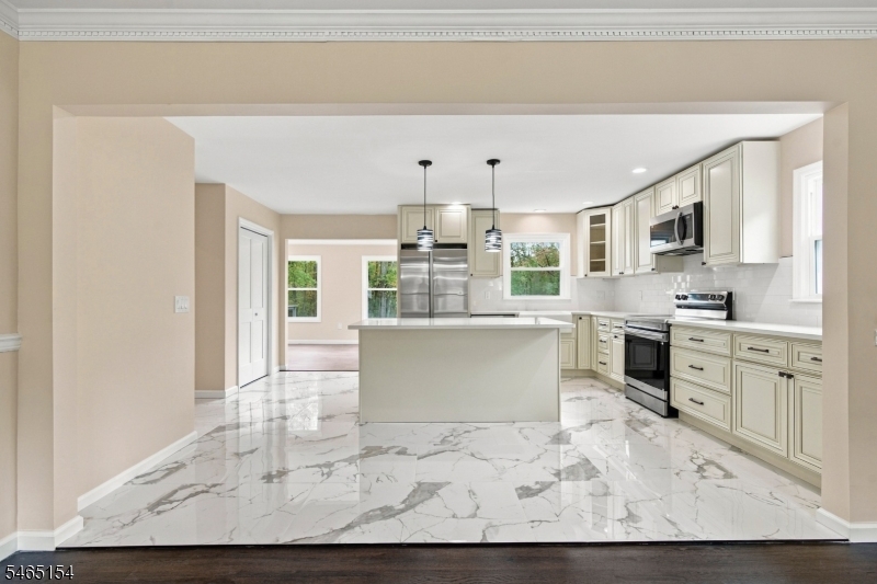 105 Russling Road Independence NJ 07840