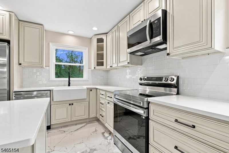 105 Russling Road Independence NJ 07840