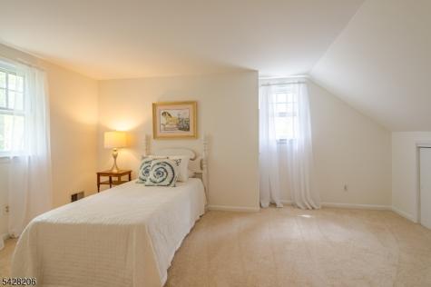 2446 Hill Road Scotch Plains NJ 07076