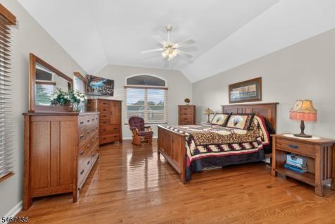 151 S 6th Street Lopatcong NJ 08865