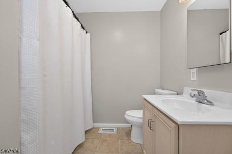 151 S 6th Street Lopatcong NJ 08865