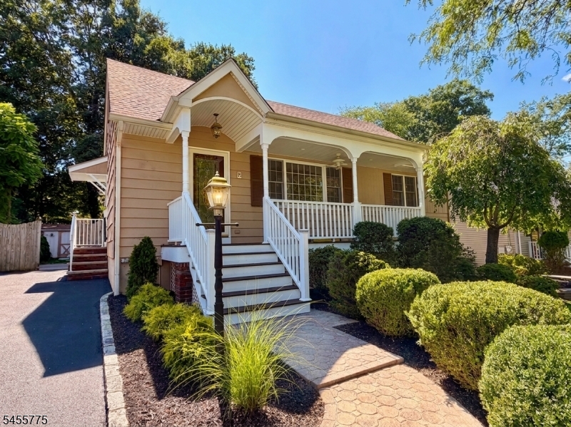 15 Oak Lane Verona NJ 07044