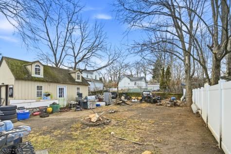5 Storms Place Wanaque NJ 07420