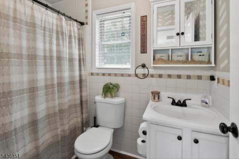 16 Clover Lane Vernon NJ 07418