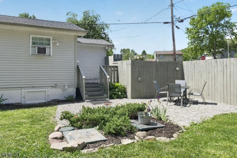 16 Clover Lane Vernon NJ 07418