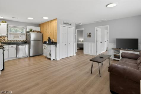 16 Clover Lane Vernon NJ 07418