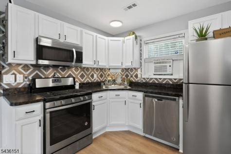 16 Clover Lane Vernon NJ 07418