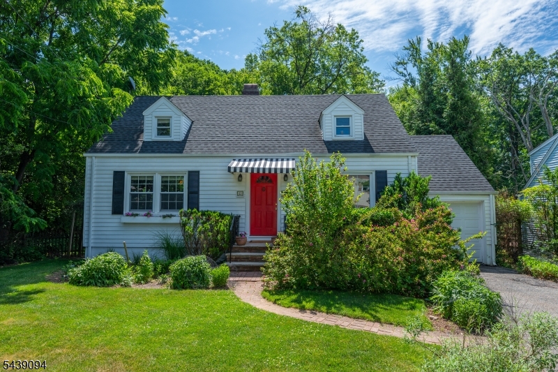 33 Glenview Drive West Orange NJ 07052