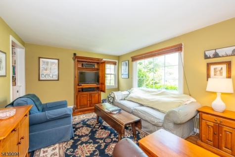 33 Glenview Drive West Orange NJ 07052