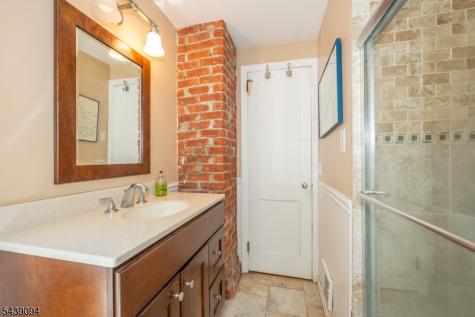 33 Glenview Drive West Orange NJ 07052
