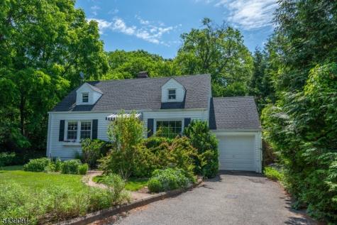 33 Glenview Drive West Orange NJ 07052
