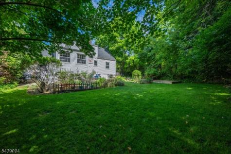 33 Glenview Drive West Orange NJ 07052