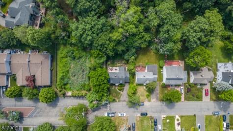 33 Glenview Drive West Orange NJ 07052