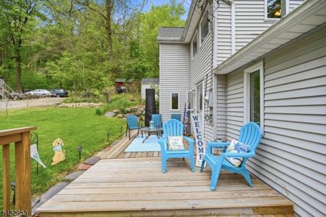 48 Goldfinch Lane West Milford NJ 07421