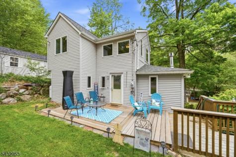 48 Goldfinch Lane West Milford NJ 07421