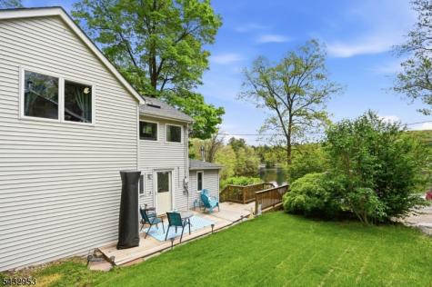 48 Goldfinch Lane West Milford NJ 07421
