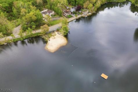 48 Goldfinch Lane West Milford NJ 07421