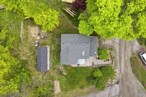48 Goldfinch Lane West Milford NJ 07421