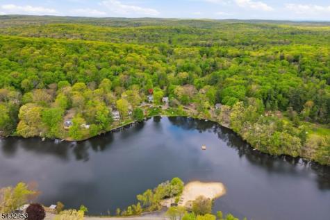 48 Goldfinch Lane West Milford NJ 07421