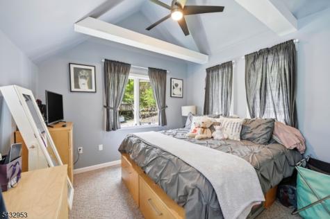48 Goldfinch Lane West Milford NJ 07421