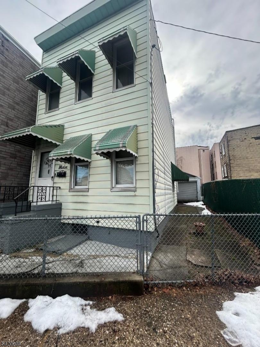 22 Woodland Avenue Jersey City NJ 07305
