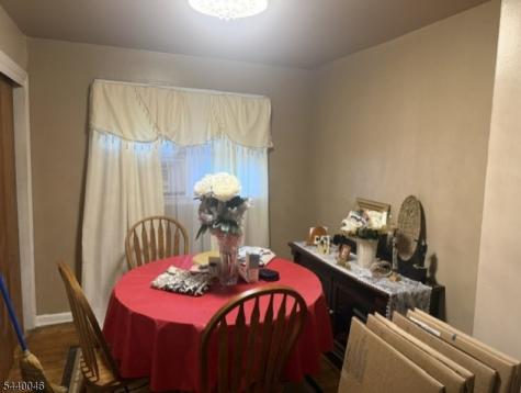 1015 Oak Street Roselle NJ 07203