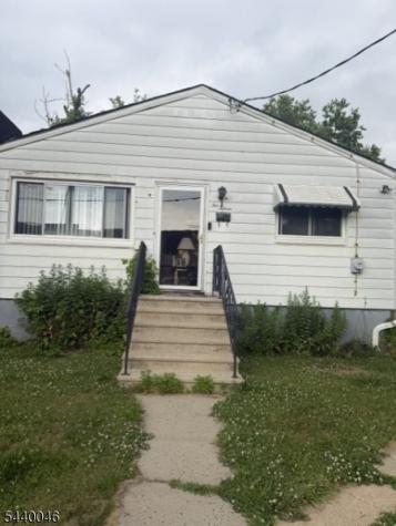 1015 Oak Street Roselle NJ 07203