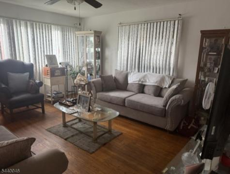 1015 Oak Street Roselle NJ 07203