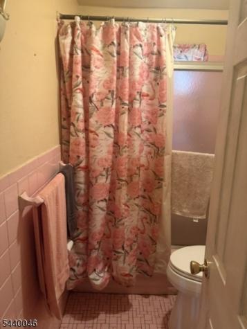 1015 Oak Street Roselle NJ 07203