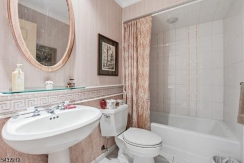 43 Maple Road West Milford NJ 07480